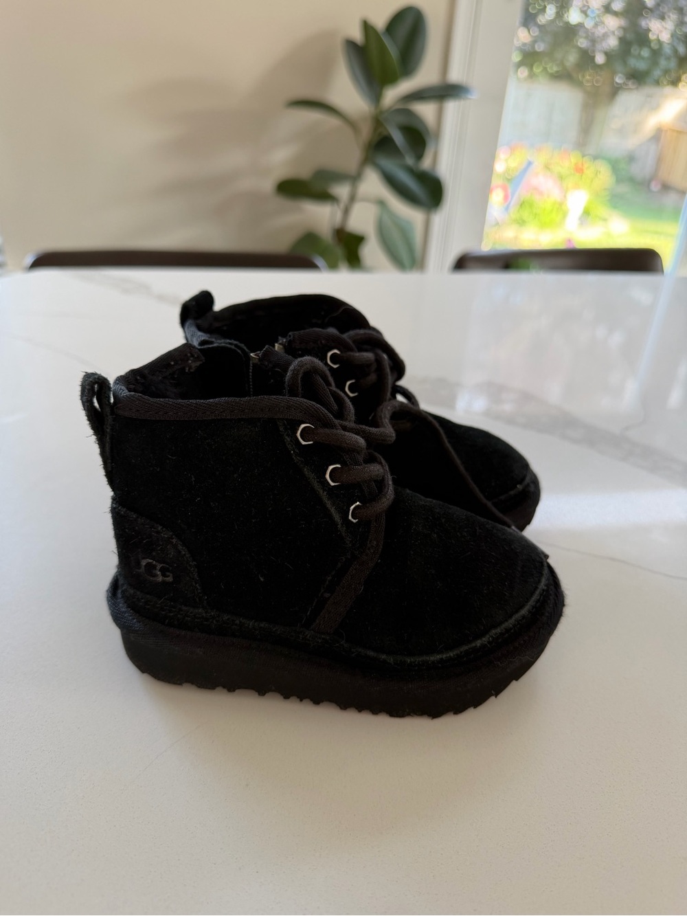 UGG Neumel II boots in black suede 7C